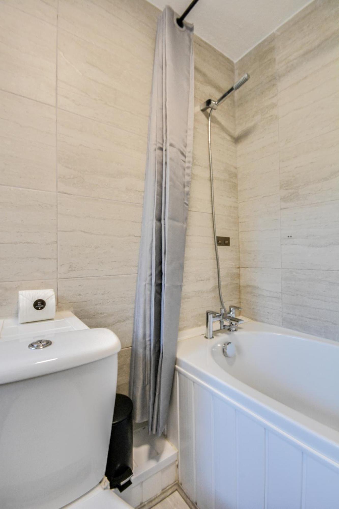 Stay With Alexandra 2 Free Parking - High Speed Free Wifi Liverpool Luaran gambar